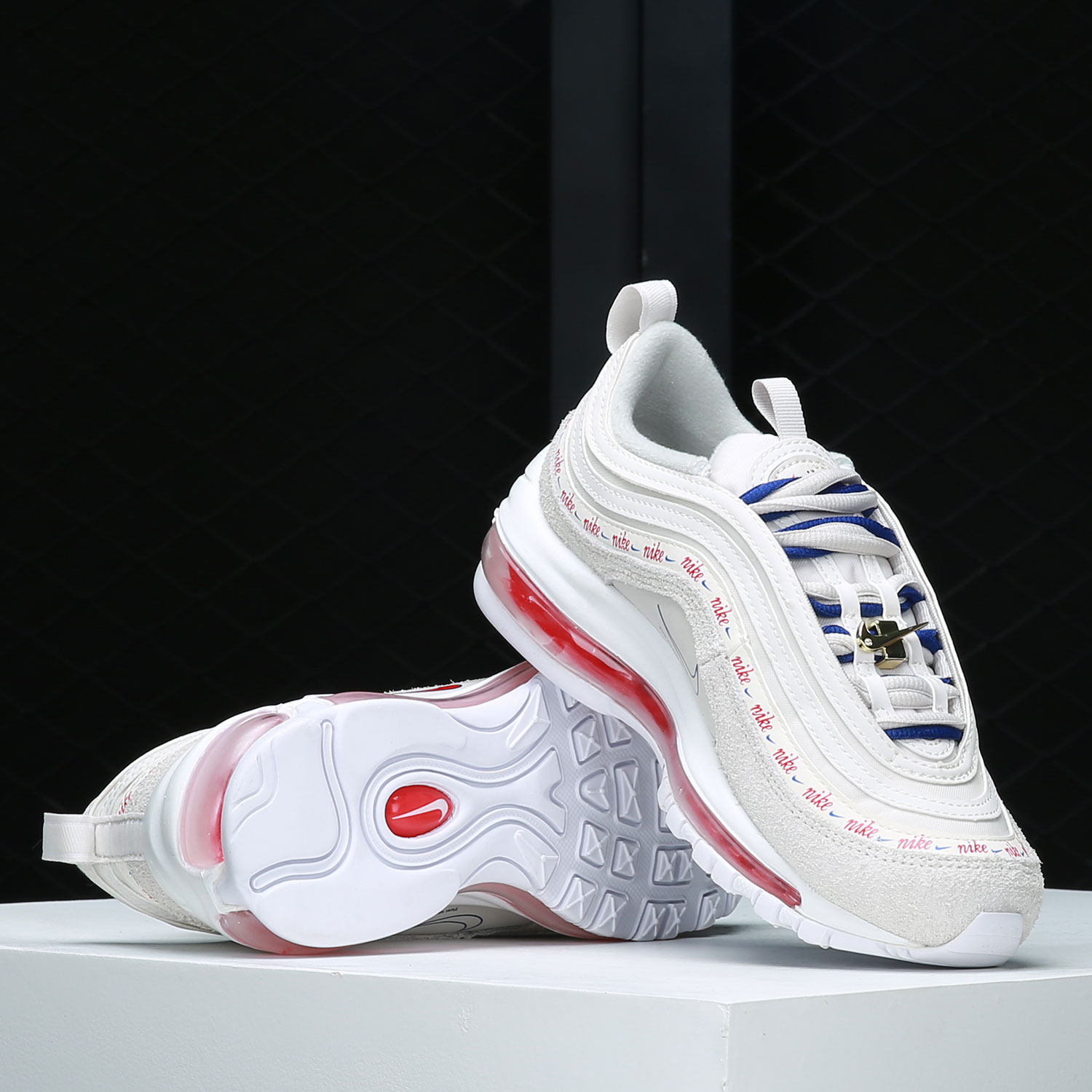 Nike Shoes Air Max 90 - รองเท้ากีฬาแบบมีเบาะลมสำหรับผู้หญิงไนกี้ แอร์แม็กซ์ 97 ของแท้ DC4013-001